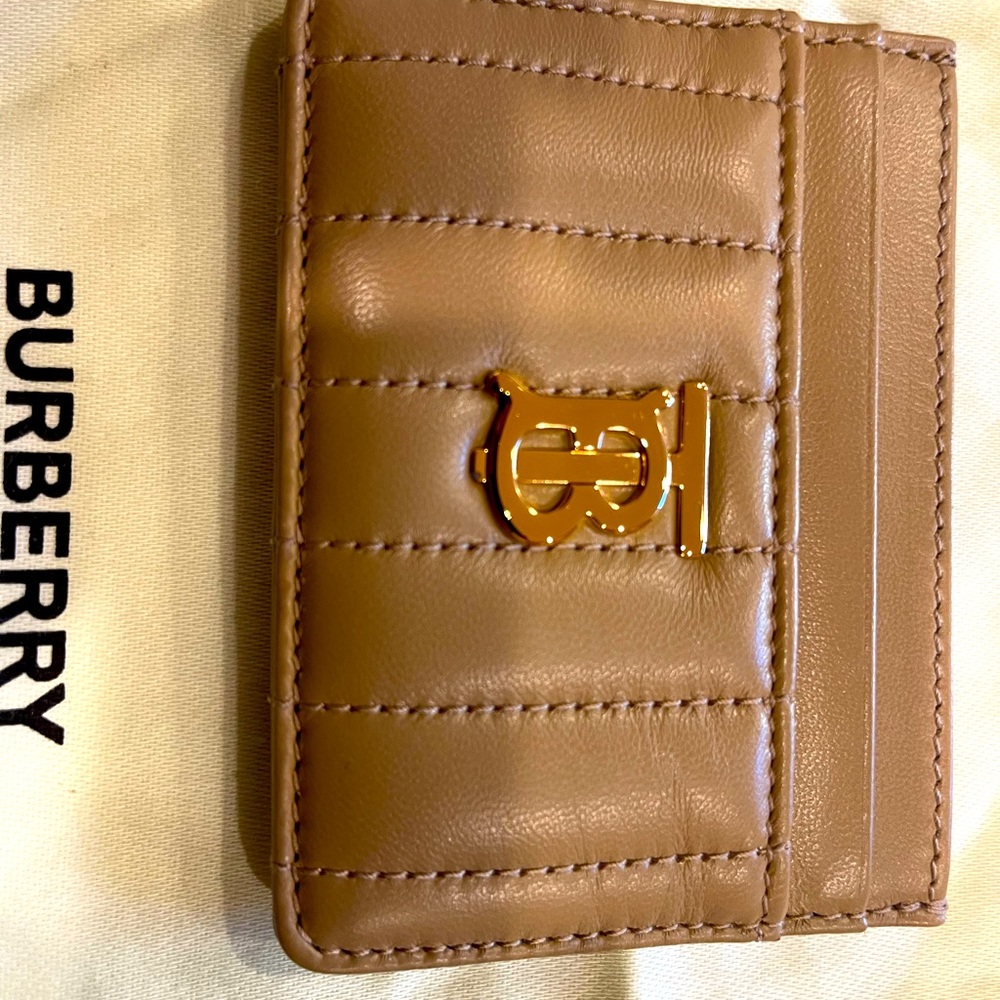 Luxury Burberry leather card carrying case